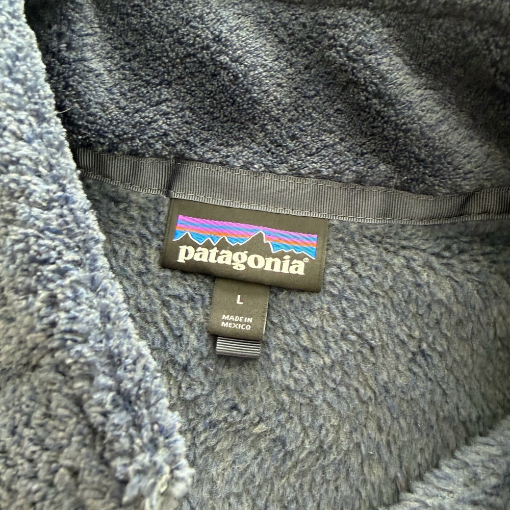 Patagonia Women's Zip Up Fleece - Dark Blue - Picture 3 of 3